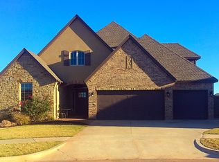 19200 Blossom Ct, Edmond, OK 73012