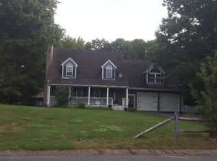 25 Red Oak St, Paxton, MA 01612