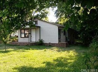 301 River St, Mount Holly, NC 28120