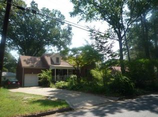 6354 Glenoak Dr, Norfolk, VA 23513