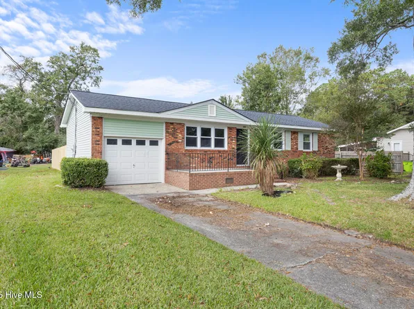 101 Pine Dale Road, Havelock, NC 28532