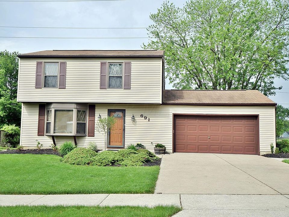 1st image of 691 Lakeland Dr