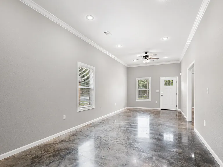 606 W Matthews Ave — Photo 19