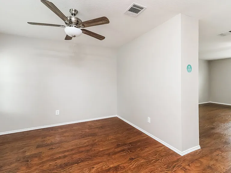 3424 Cayman Dr — Photo 10