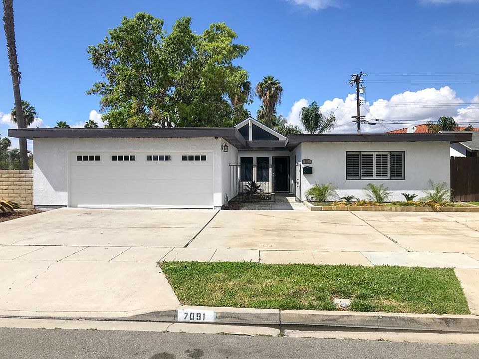 1st image of 7991 Gardenia Dr