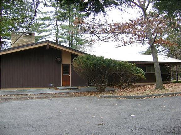 5th image of 71 Susan Dr