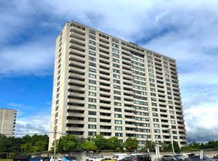 2625 Regina St #1706, Ottawa, ON K2B 5W8