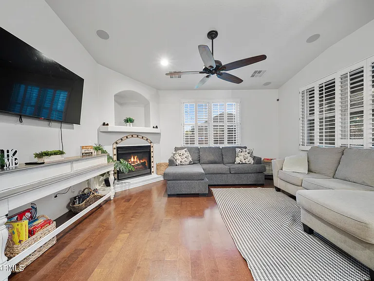 17239 W Ironwood St — Photo 22