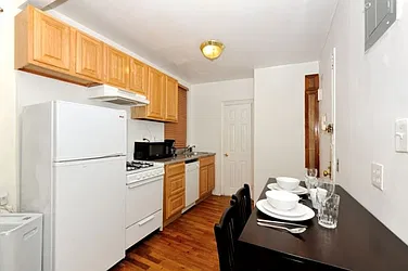 Rented by Eisenberg Exclusives