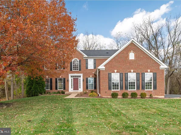127 Equestrian Cir, Shenandoah Junction, WV 25442