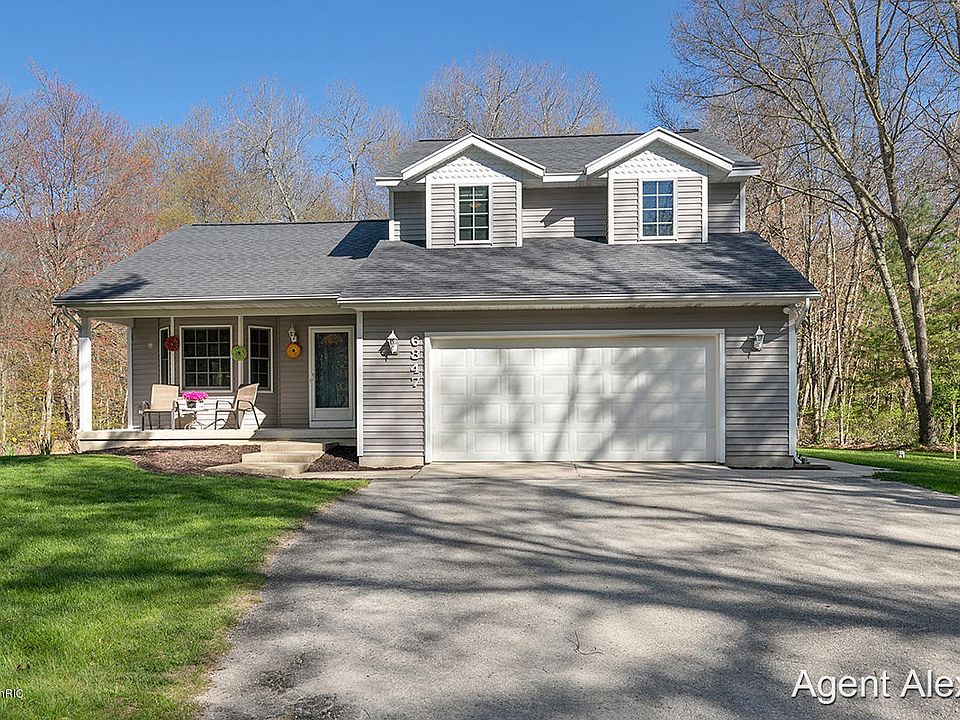 1st image of 6847 Packer Dr NE