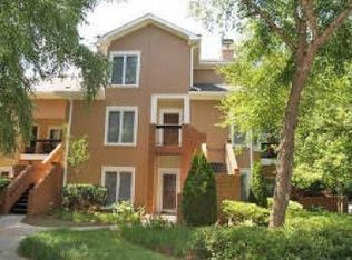 5658 Brooke Ridge Dr, Atlanta, GA 30338