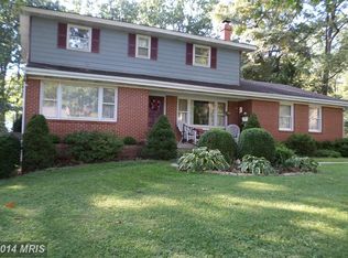 1015 Oak Dr, Westminster, MD 21158