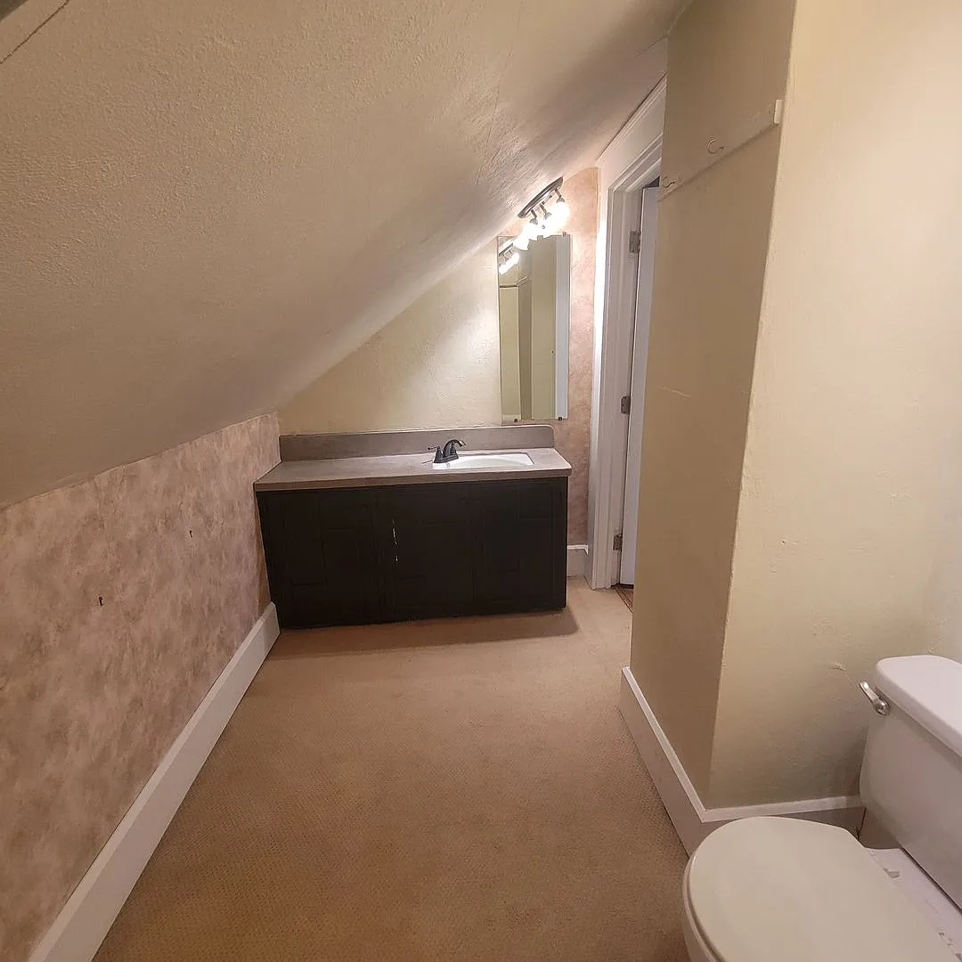 915 High Street — Photo 2