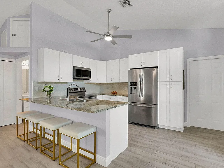 1176 Staghorn St — Photo 11