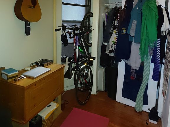 5th image of 410 Amsterdam Ave APT 3S