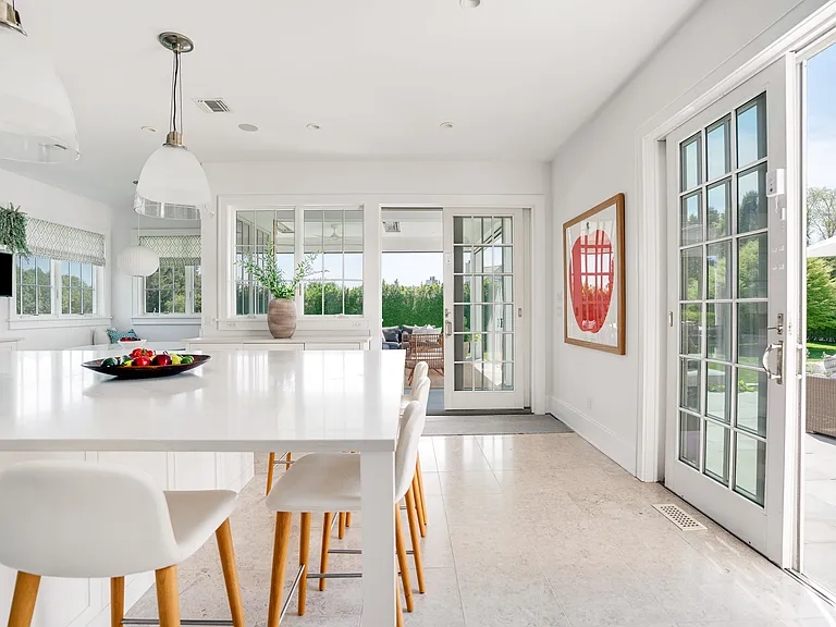 31 Mecox Bay Ln — Photo 13