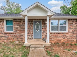 300 Carla Ct, Clarksville, TN 37043