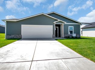 2923 E Highridge Ct, Wichita, KS 67219