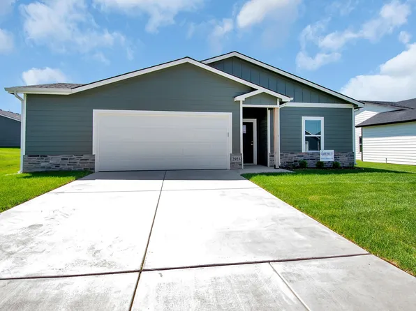 2923 E Highridge Ct, Wichita, KS 67219