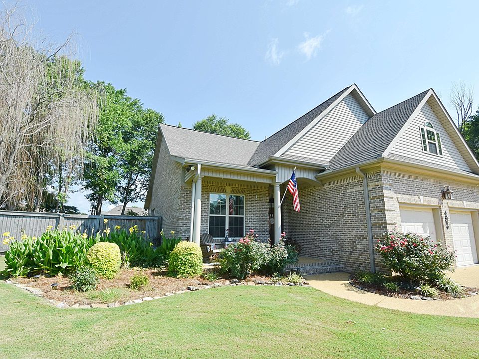 1st image of 27 Silvertree Xing