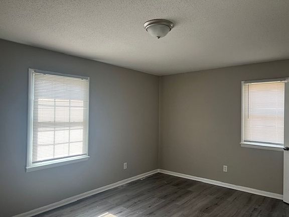2nd image of 2318 Edgar St