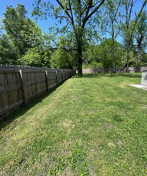 702 Currey Rd — Photo 22