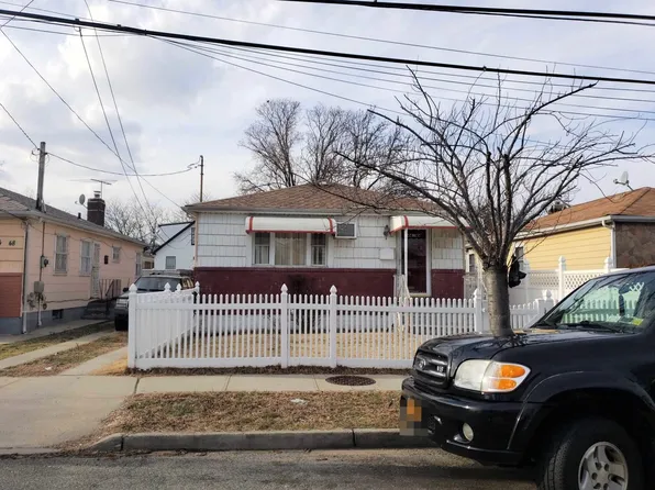 14444 226th St, Springfield Gardens, NY 11413