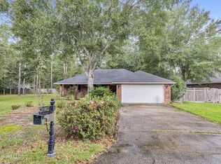 738 Anela Ct, Diamondhead, MS 39525