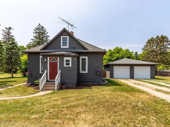 302 3rd St NW, Pelican Rapids, MN 56572