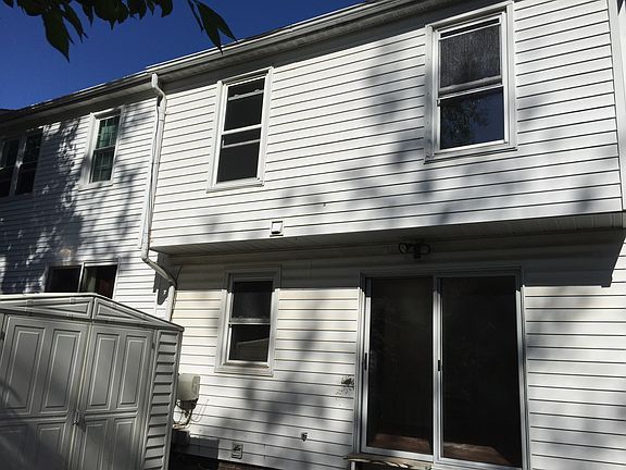 5th image of 28 Big Acre Sq