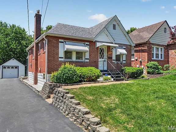 2nd image of 2339 Dawes Pl