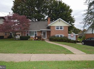 2305 Laurel Rd, Reading, PA 19609