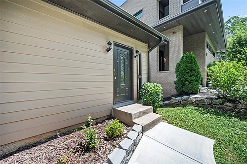 1126 Briarcliff Pl NE #3 Photo 1