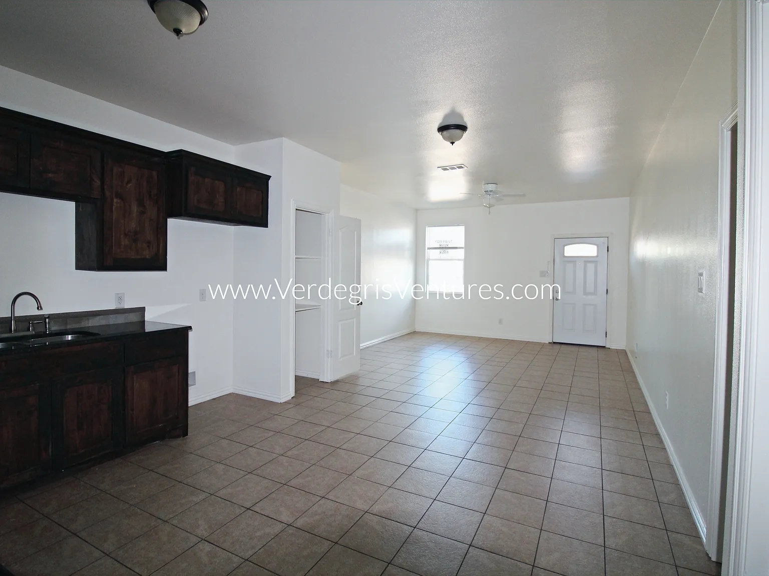 3 bed, 1100 sqft, $1,500 — Photo 4
