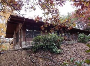 733 Oldham St, Pigeon Forge, TN 37863