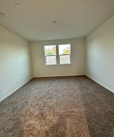 2542 Latour Ct — Photo 4