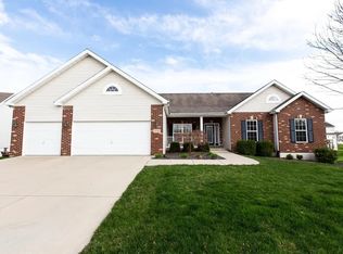 1174 Docklow Dr, Shiloh, IL 62221