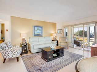 3871 Via Poinciana APT 308, Lake Worth, FL 33467