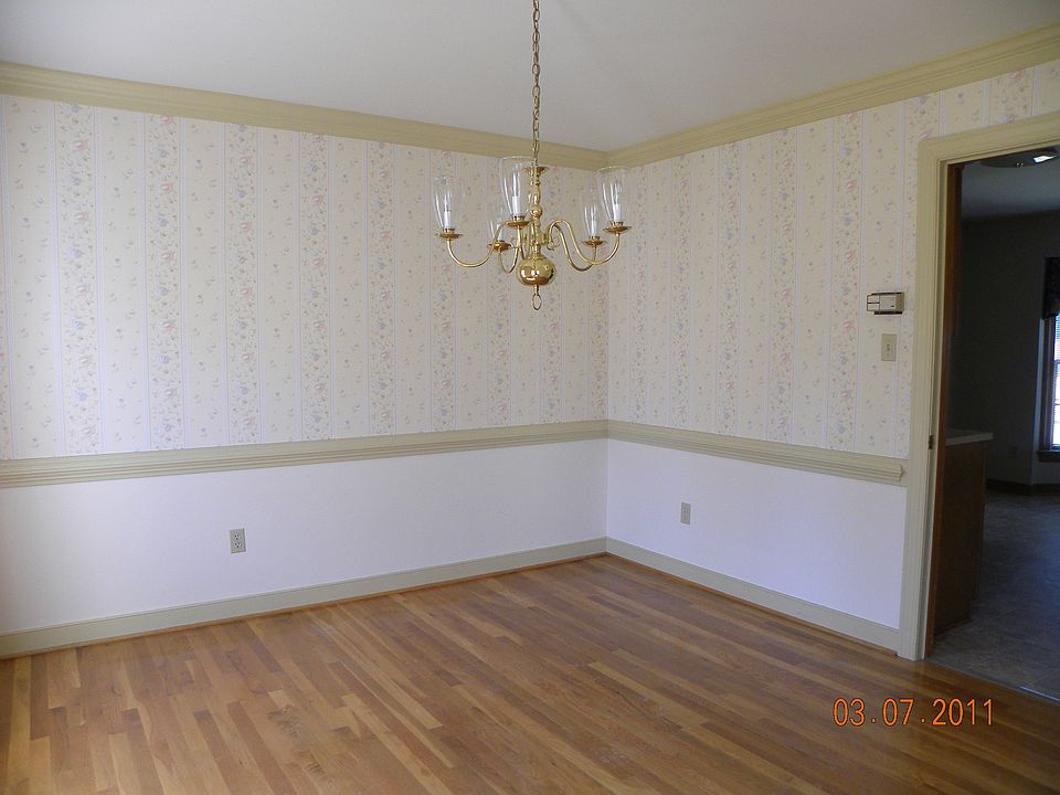 Dining Room with Hardwood Floors