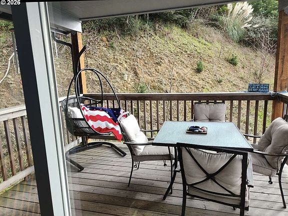 4th image of 16319 Lower Harbor Rd