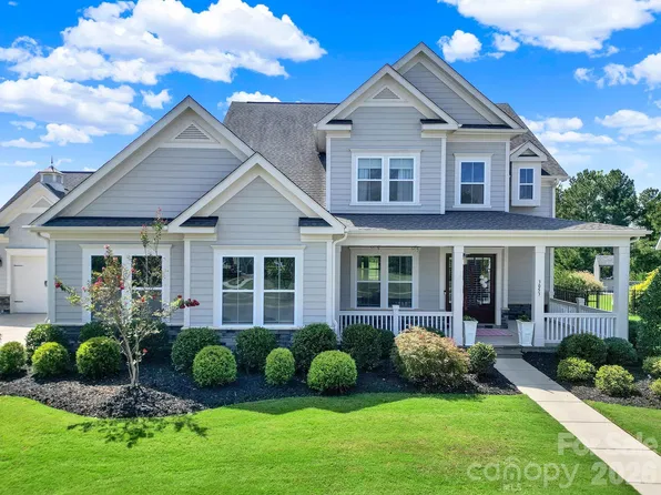 3053 Fish Story Ct, Fort Mill, SC 29708