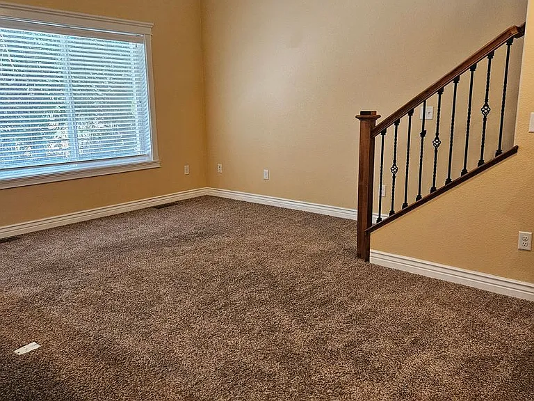 10823 W Franklin Rd — Photo 10