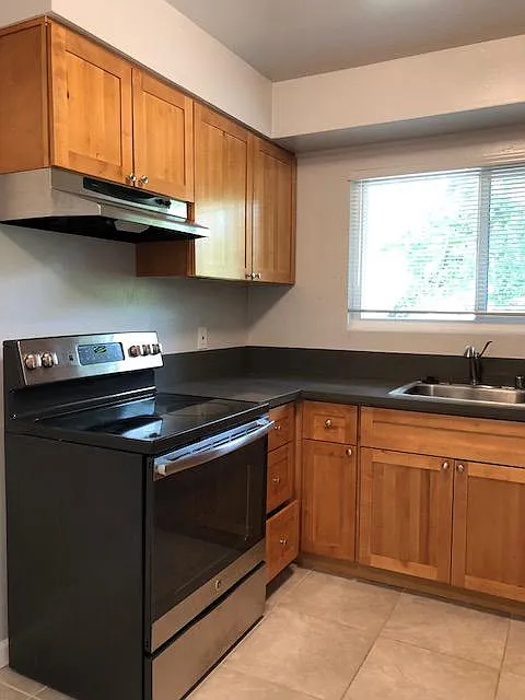 2 bed, 640 sqft, $1,560 — Photo 3