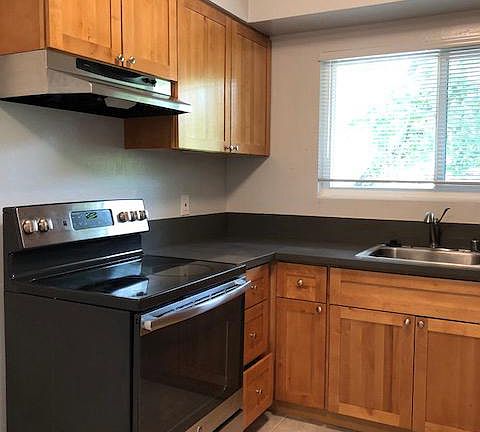 3rd image of 4025 23rd St