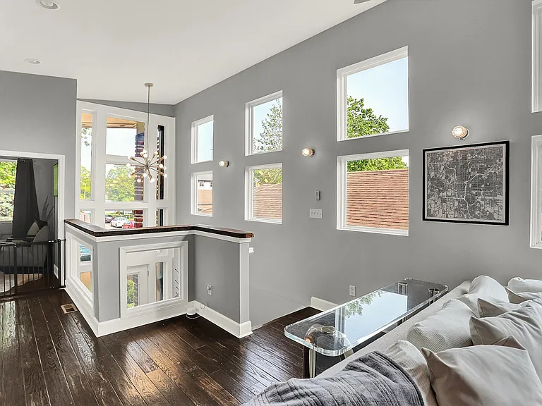 1334 Laurel St — Photo 15