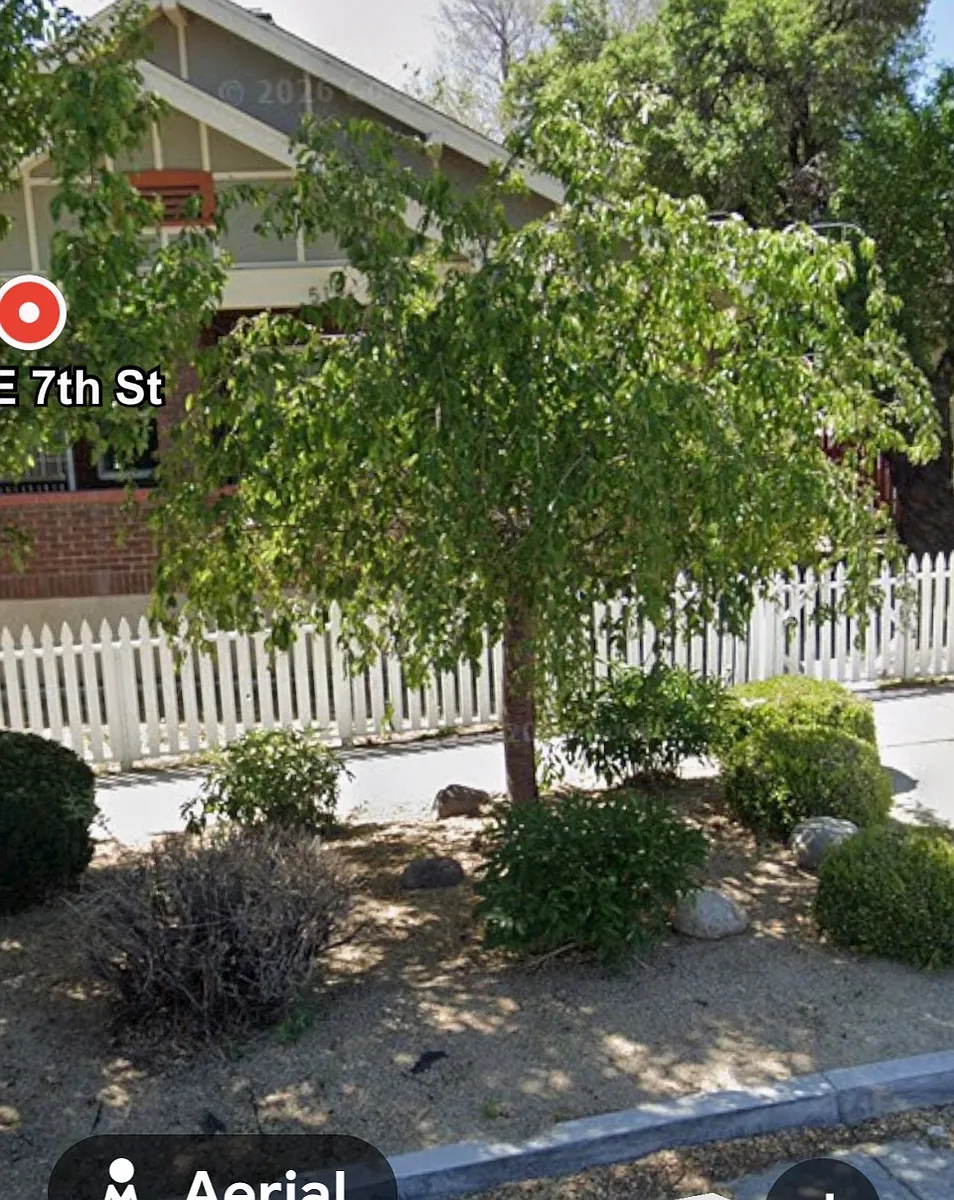 Building Photo - 510 E 7th St #1