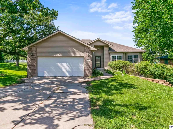 1402 Elm Creek Rd, Plattsmouth, NE 68048