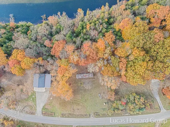 4447 W 104th St, Grant, MI 49327