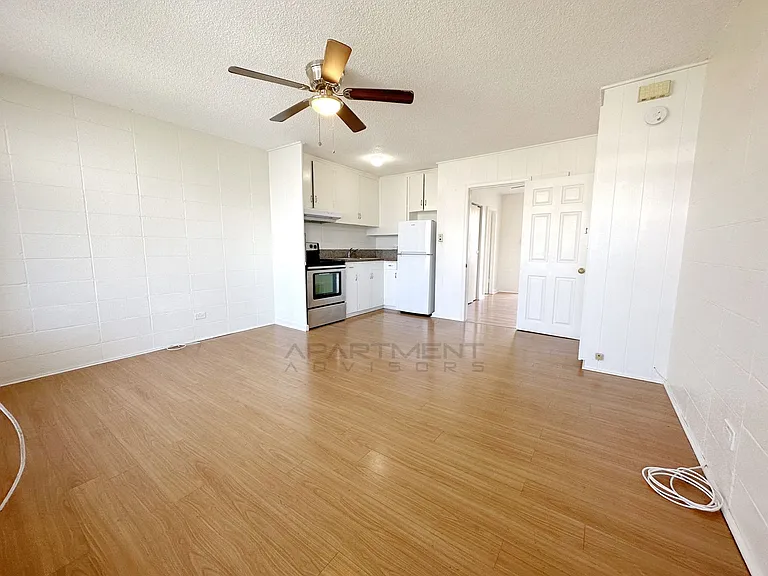 733 Pensacola St — Photo 3